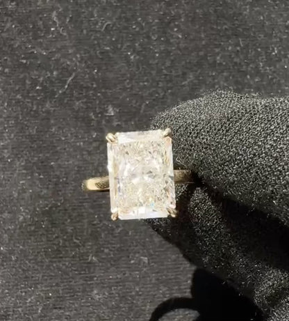 Solitaire with Hidden Halo