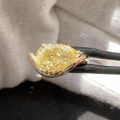 Butter Yellow Wavy Ring